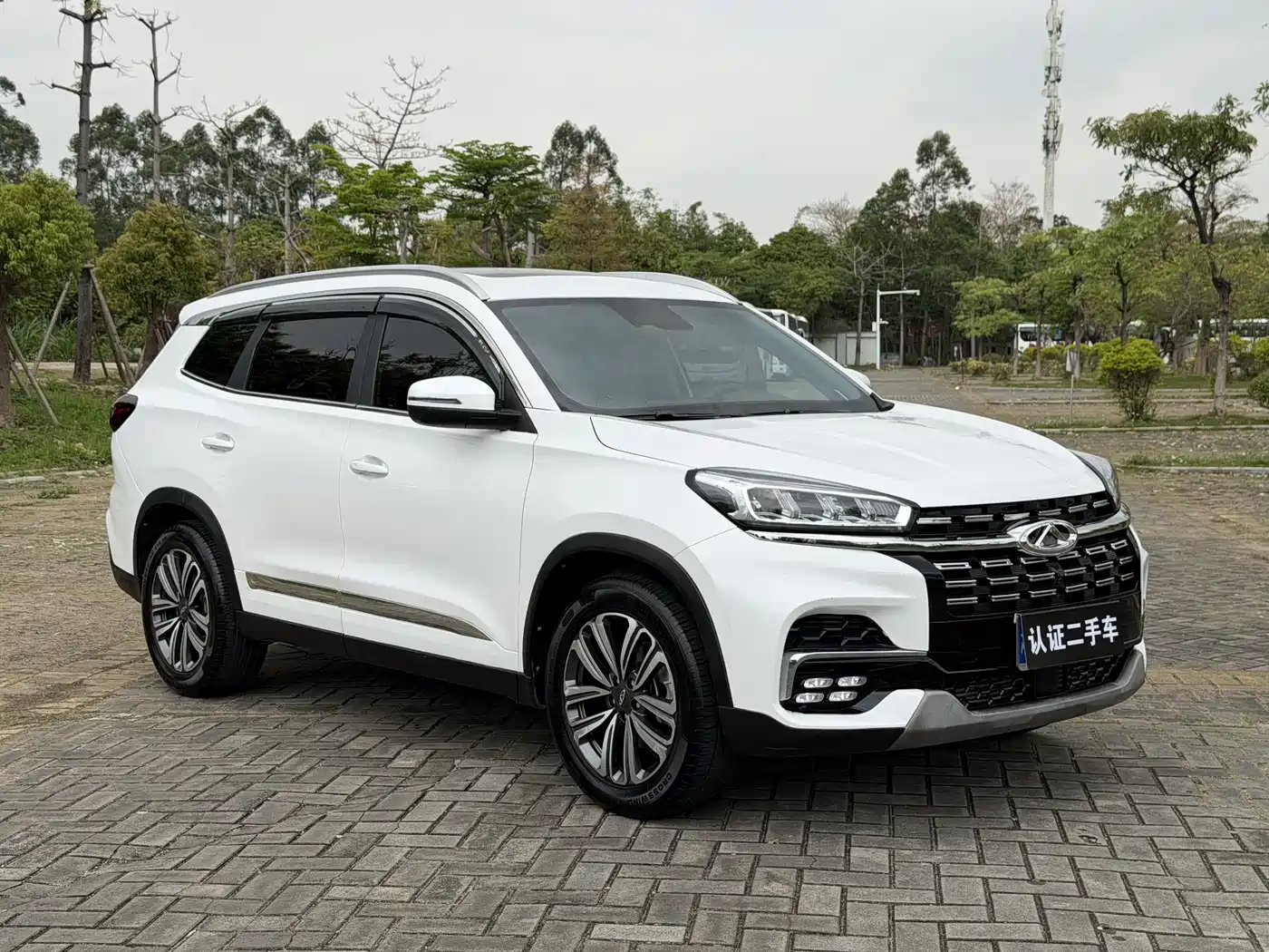 CHERY TIGGO 8
