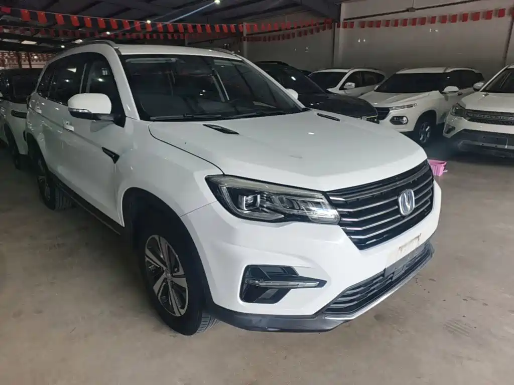 Фото 4 - Changan CS75