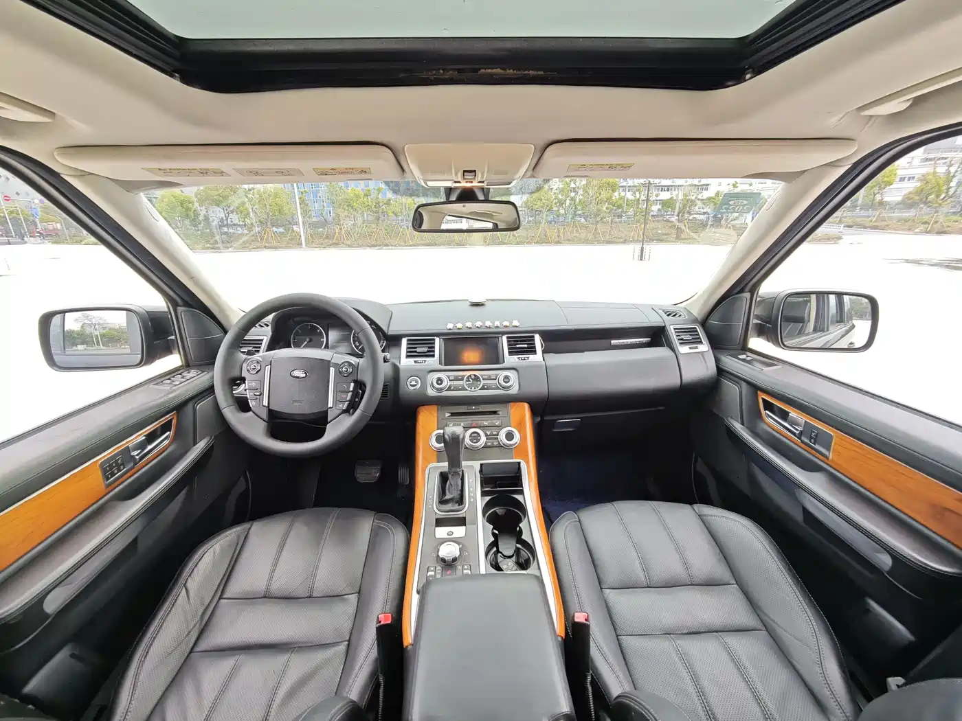Land Rover Range Rover Sport 2010 3.0 TDV6 HSE Diesel фото 12