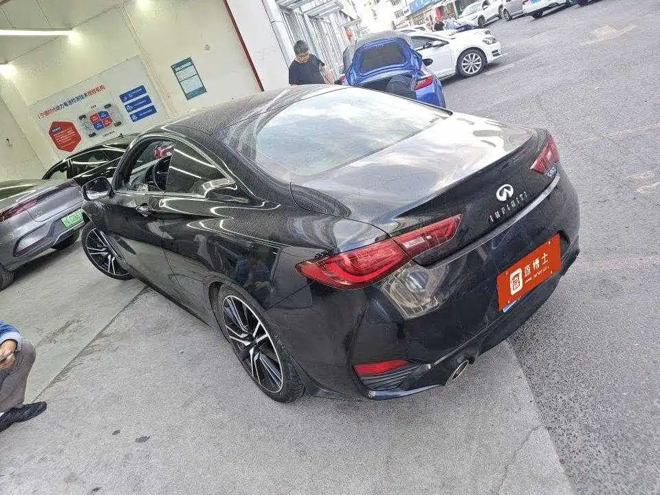 Infiniti Q60 2019 2.0T Luxury Edition фото 4