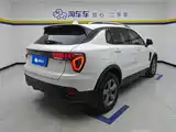 Фото 3 - Lynk & Co 01