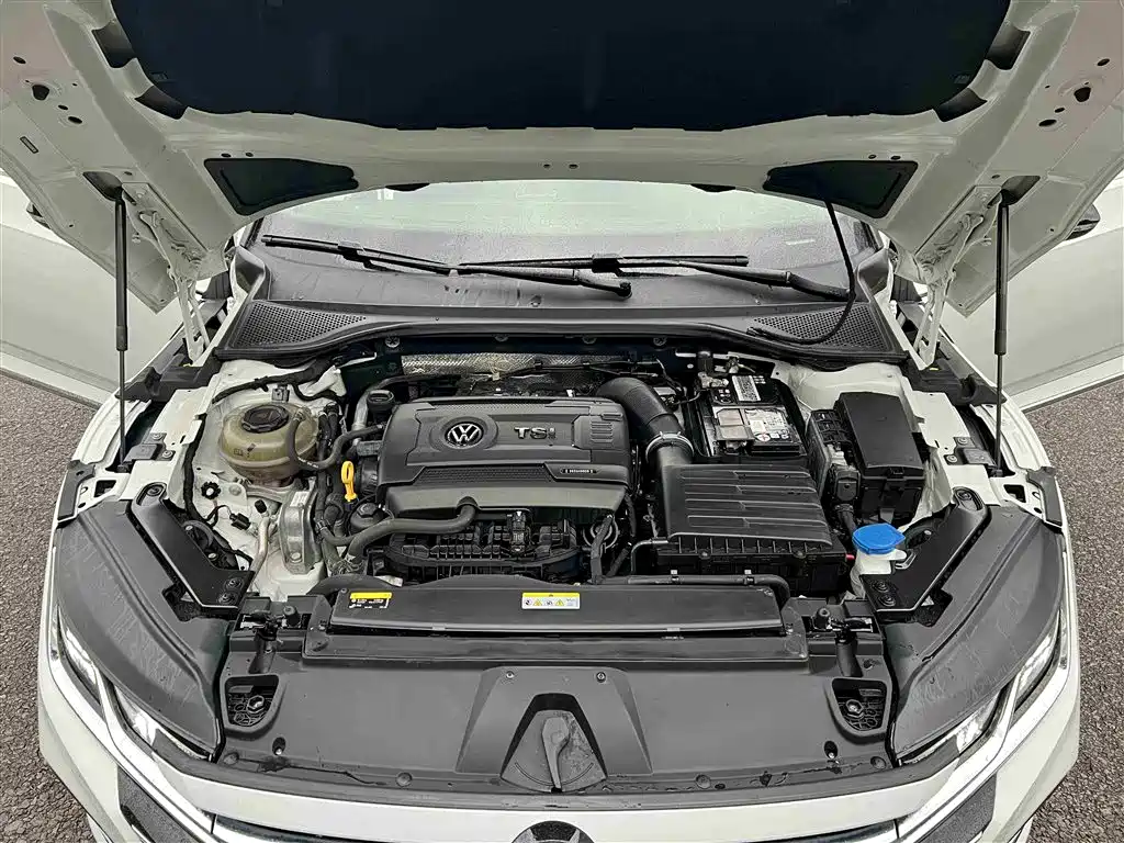 Volkswagen FAW-Volkswagen CC 2021 380TSI Eye-catching Edition фото 31