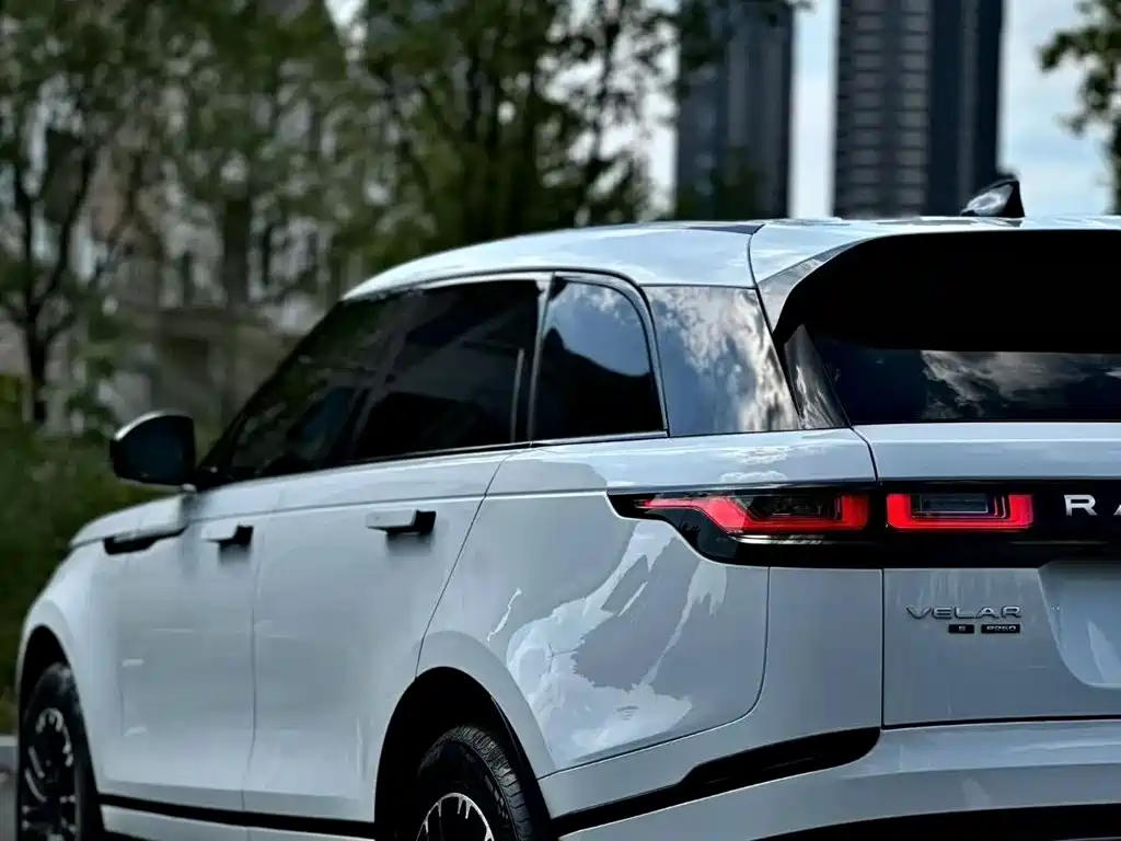 Фото 4 - Land Rover Range Rover Velar