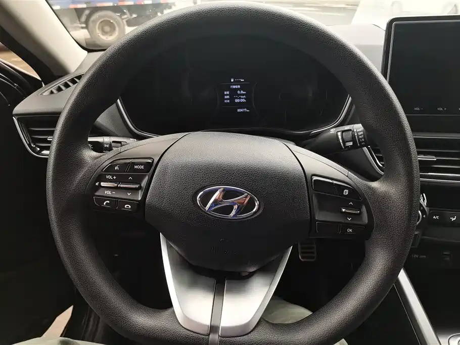 Hyundai Fista 2019 240TGDi Sport Edition China VI фото 15