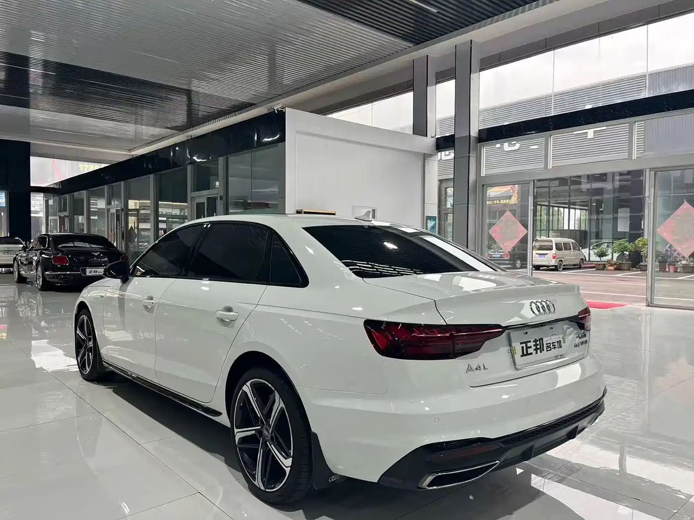 Audi A4L 2023 40 TFSI Luxury Sport фото 5