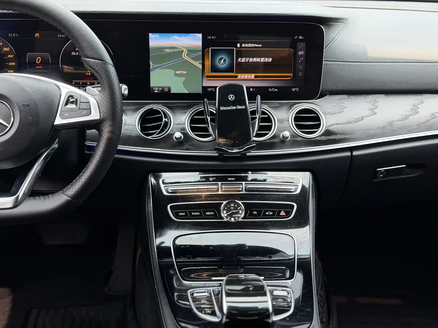 Mercedes-Benz E-Class 2016 E 200 L Sport Type фото 17