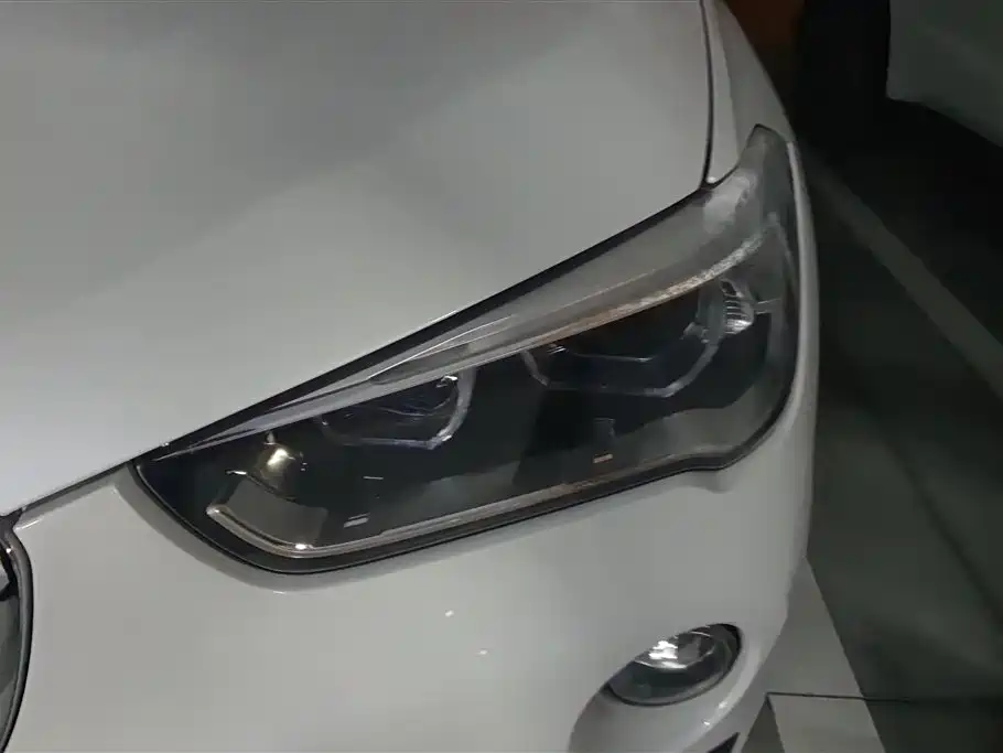 BMW X1 2018 sDrive20Li Leading Model фото 5