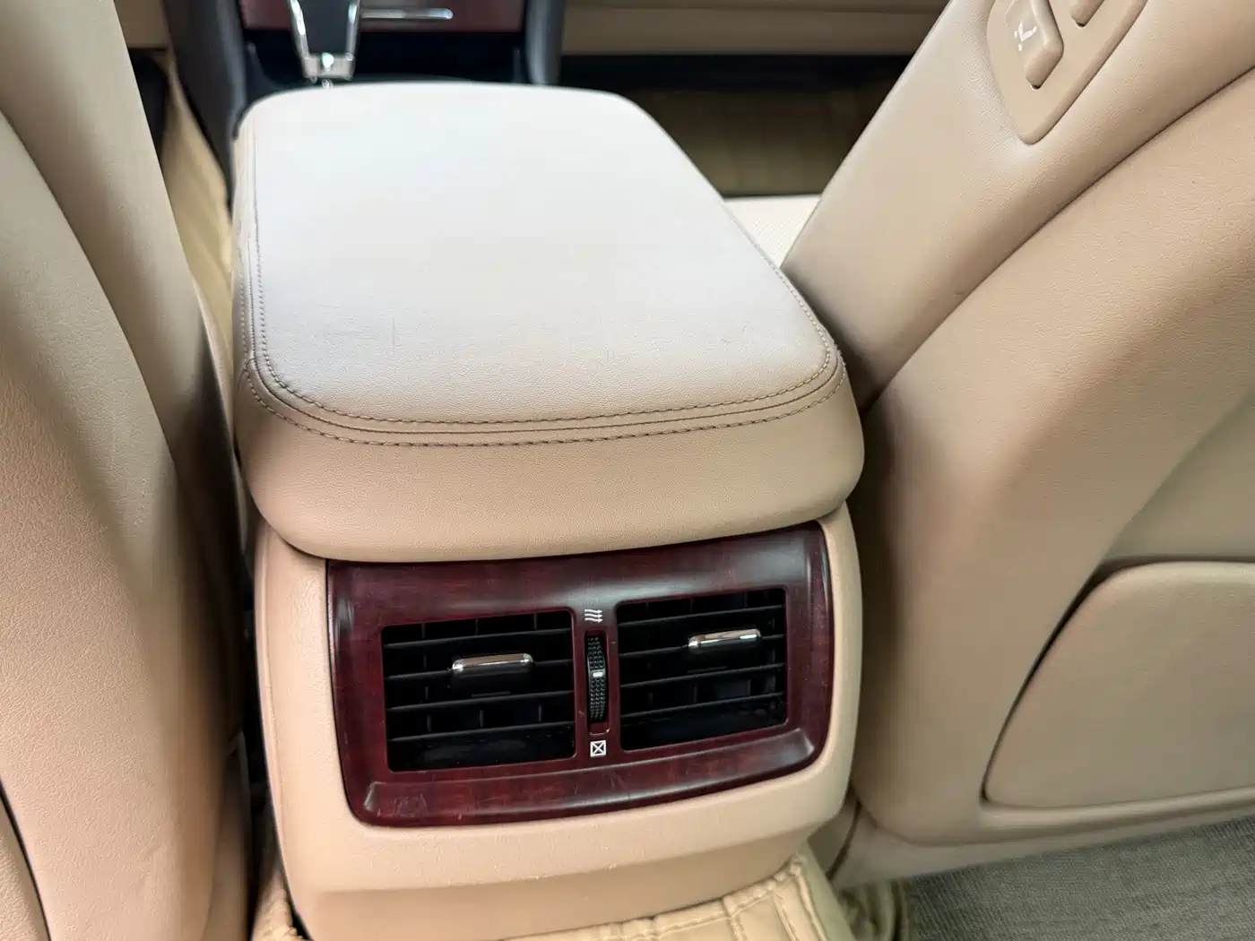 Toyota Crown 2010 3.0L Royal Saloon фото 11