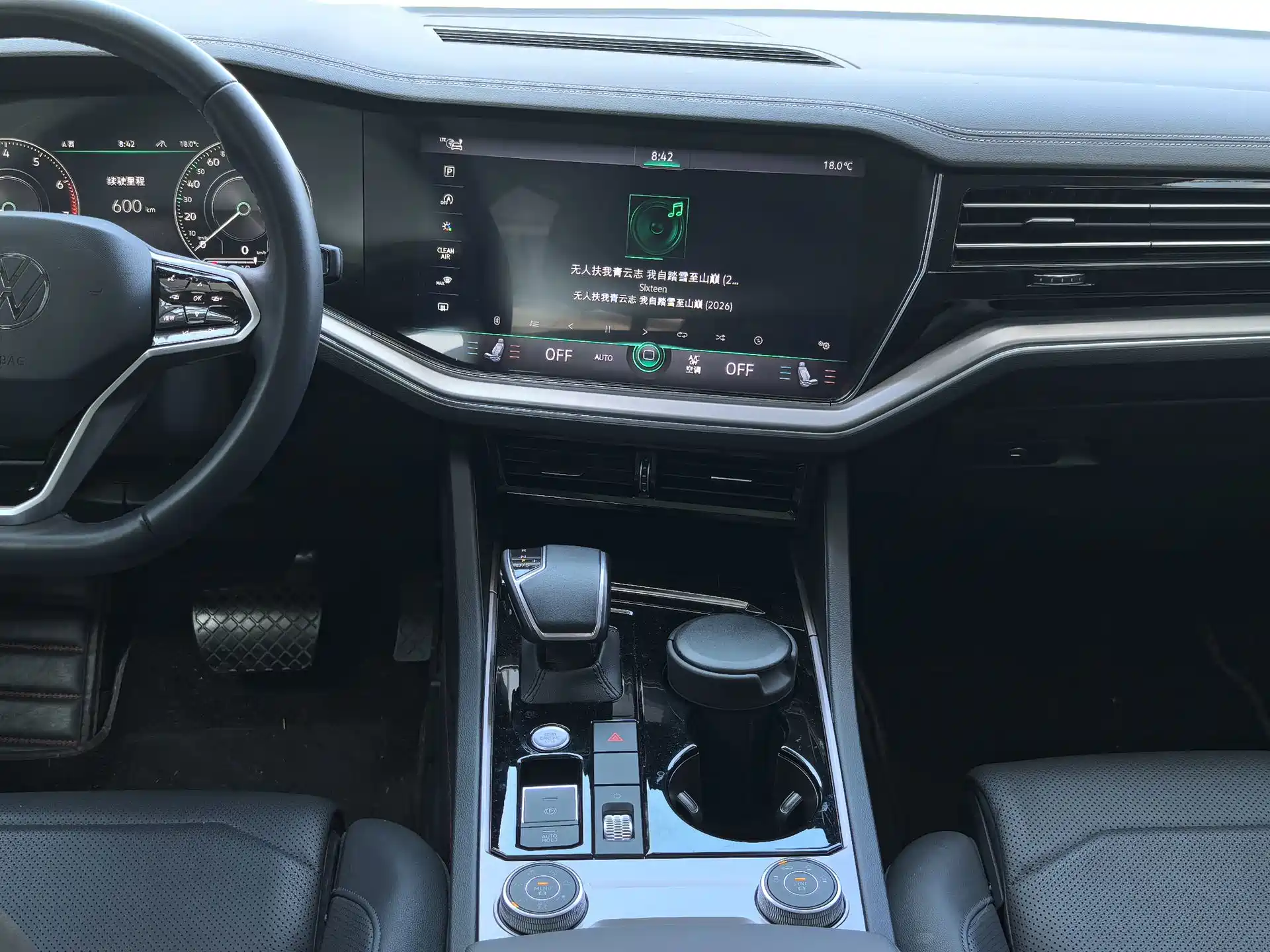 Фото 6 - Volkswagen Touareg