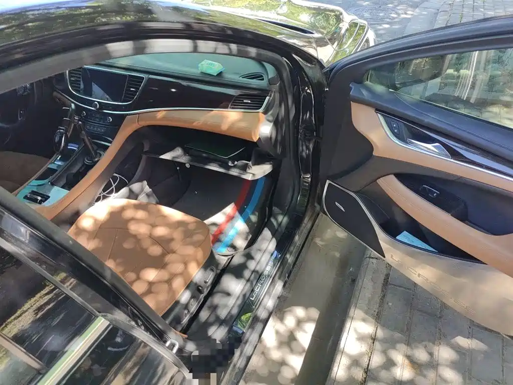 Buick LaCrosse 2016 Model 28T Luxury фото 20