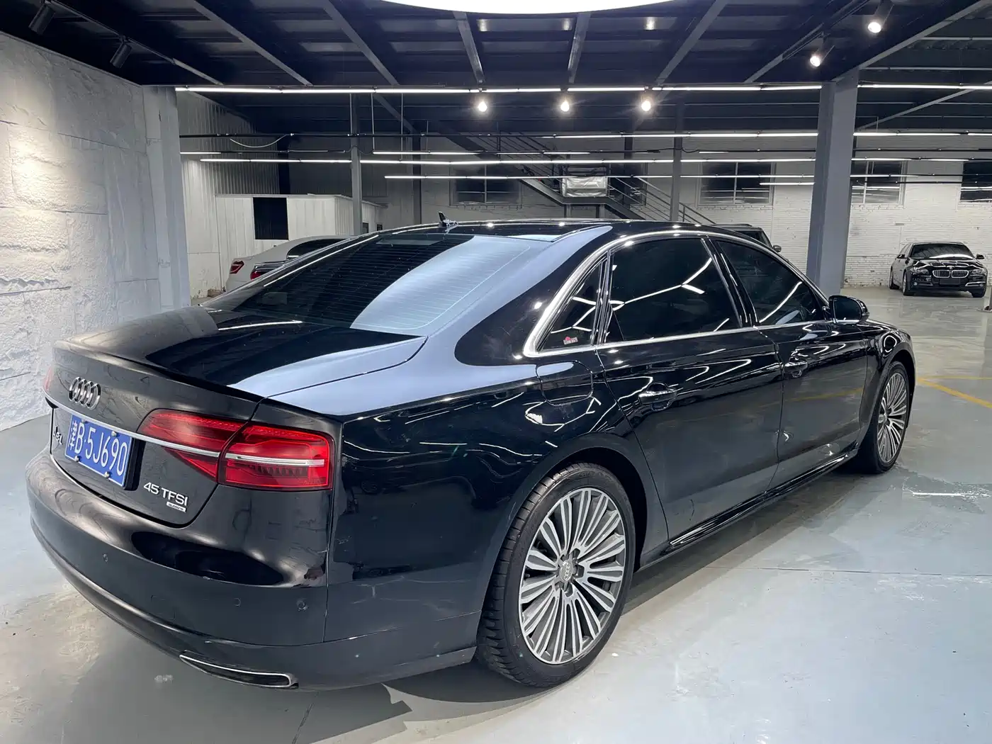 Audi A8 2017 A8L 45 TFSI quattro Leading Elite Collector's Edition фото 22