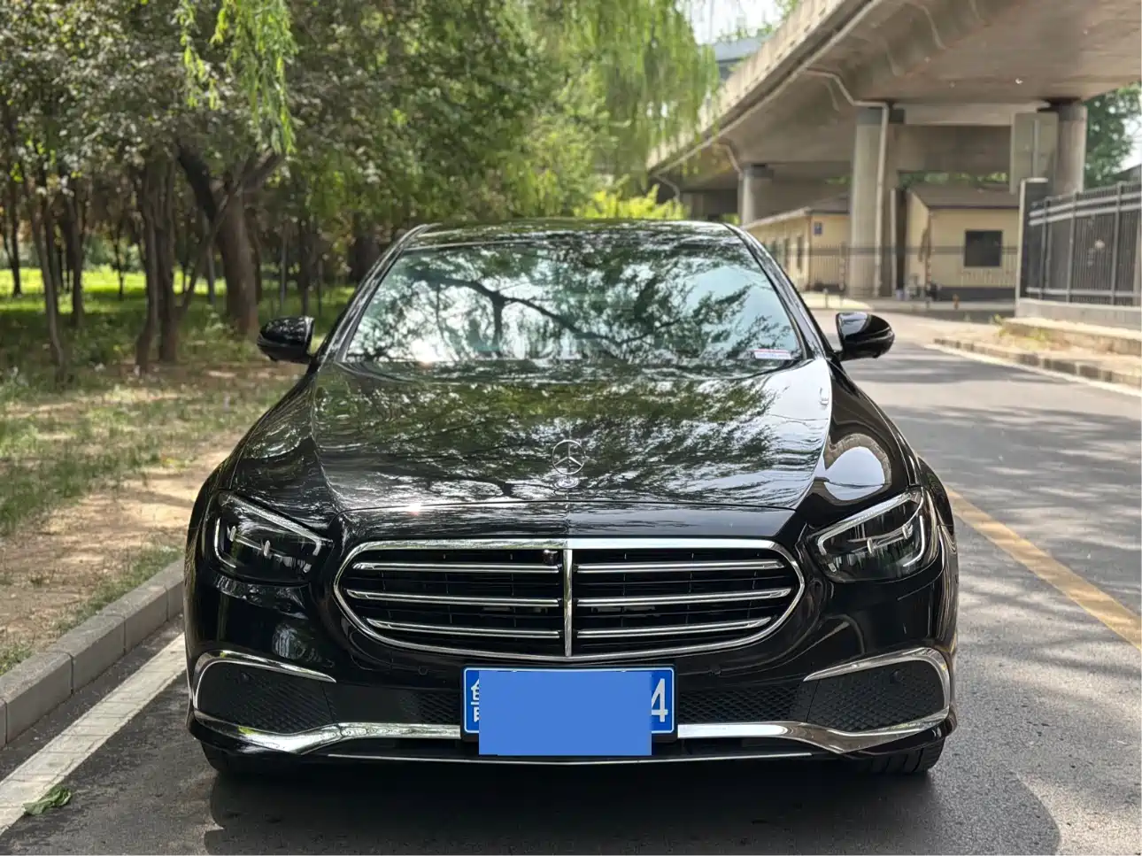 Mercedes-Benz E-Class 2023 E 300 L Fashion фото 2