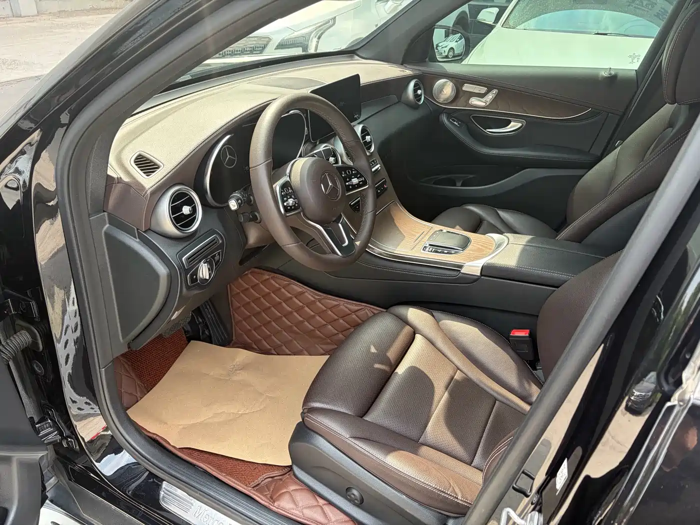 Mercedes-Benz GLC 2020 Facelift GLC 300 L 4MATIC Dynamic фото 5