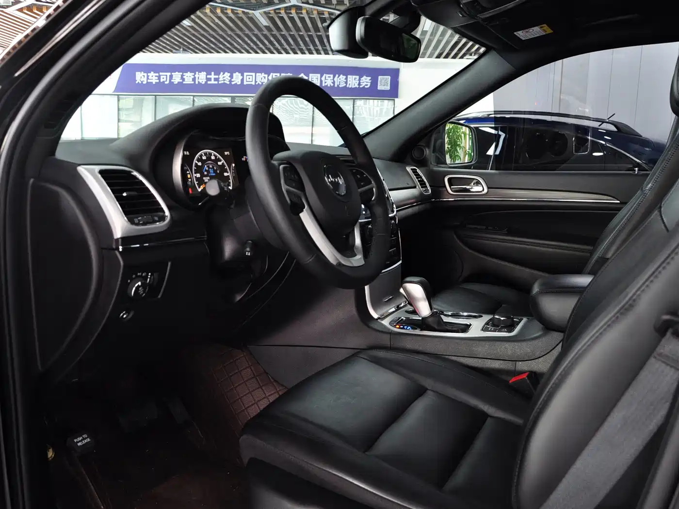 2022 Jeep Grand Cherokee (Import)