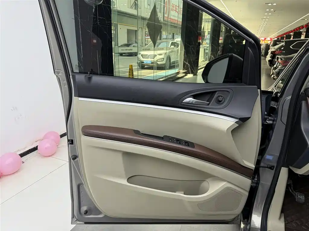 Buick GL8 2018 28T Luxury Model China VI фото 22
