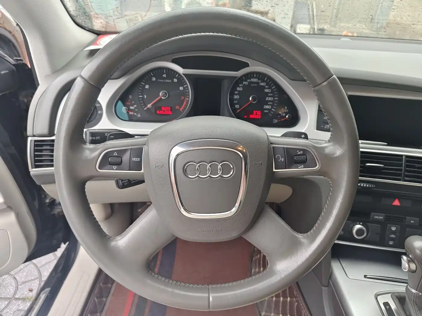 Audi A6L 2010 2010 2.0 TFSI Automatic Standard