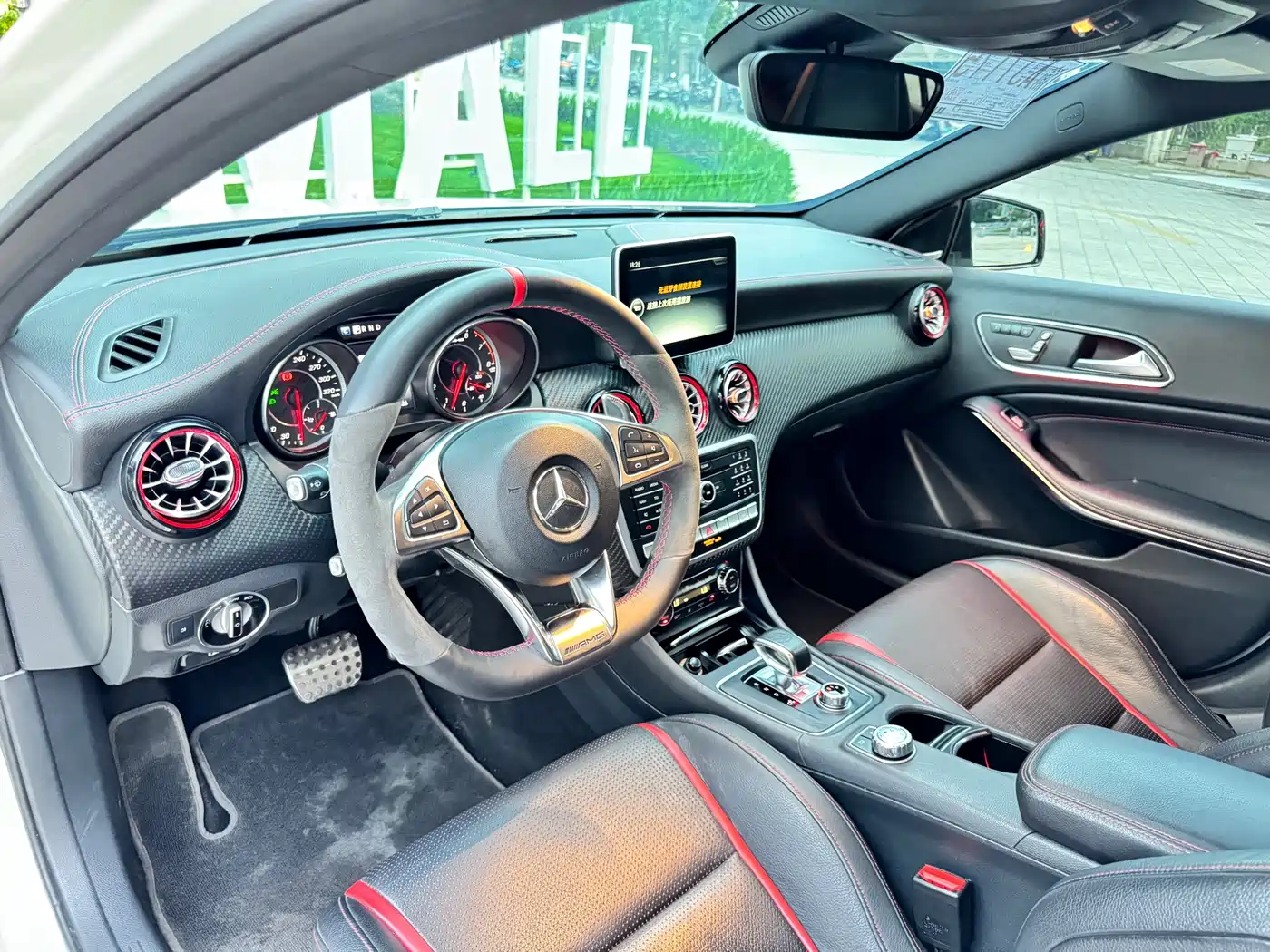 Mercedes-Benz A-Class AMG (Import) 2016 AMG A 45 4MATIC фото 7