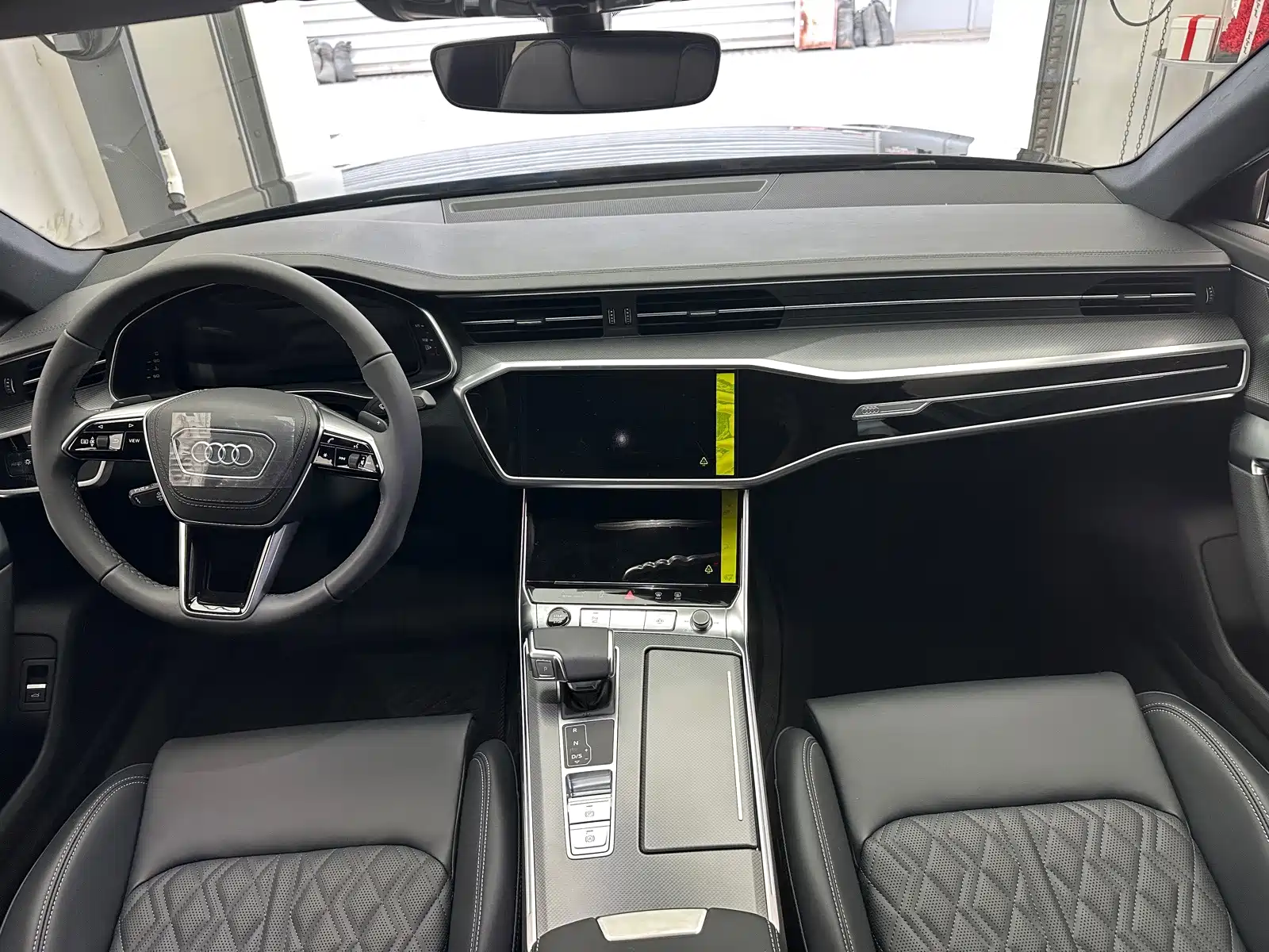 Photo 17 - Audi A6L