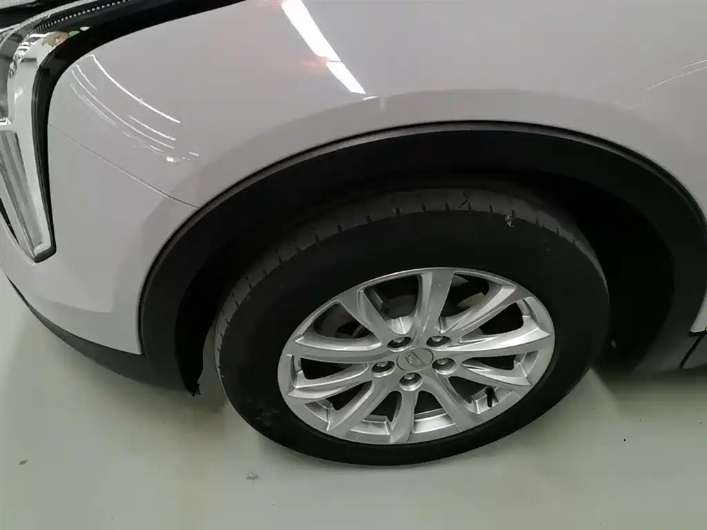 Cadillac XT4 2022 28T FWD Style фото 25