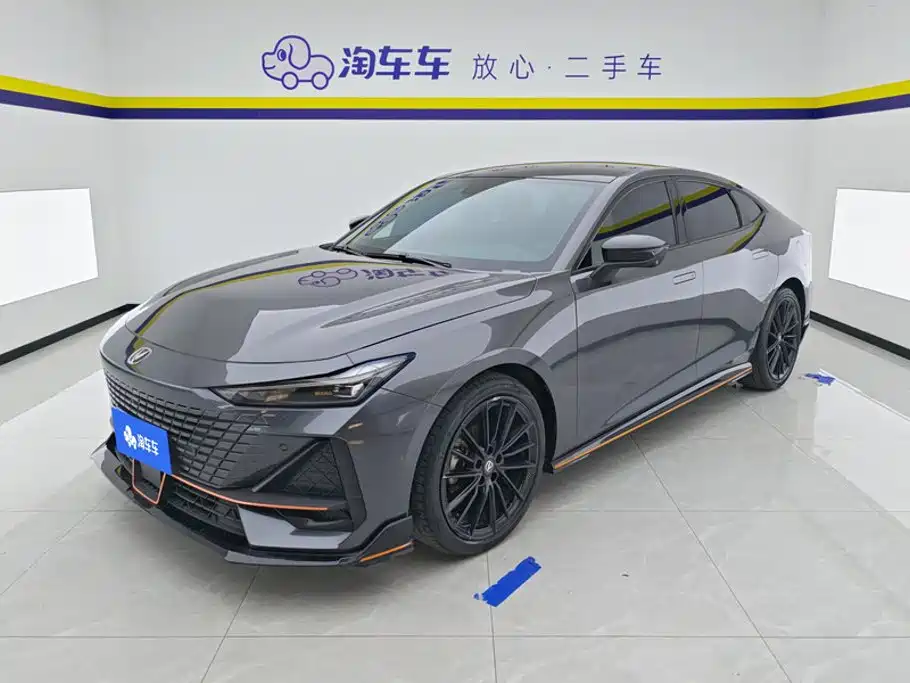 Changan UNI-V 2022 1.5T Sport Edition