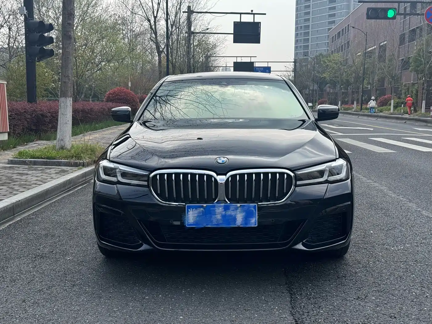 BMW 5 Series 2022 530Li Leading M Sport Package фото 2