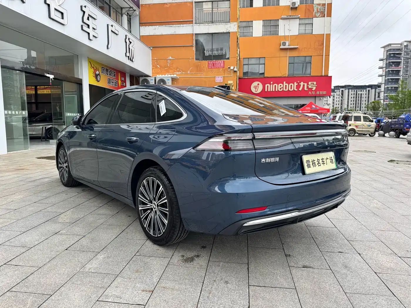 Geely Galaxy Galaxy A7 2025 EM-i фото 6