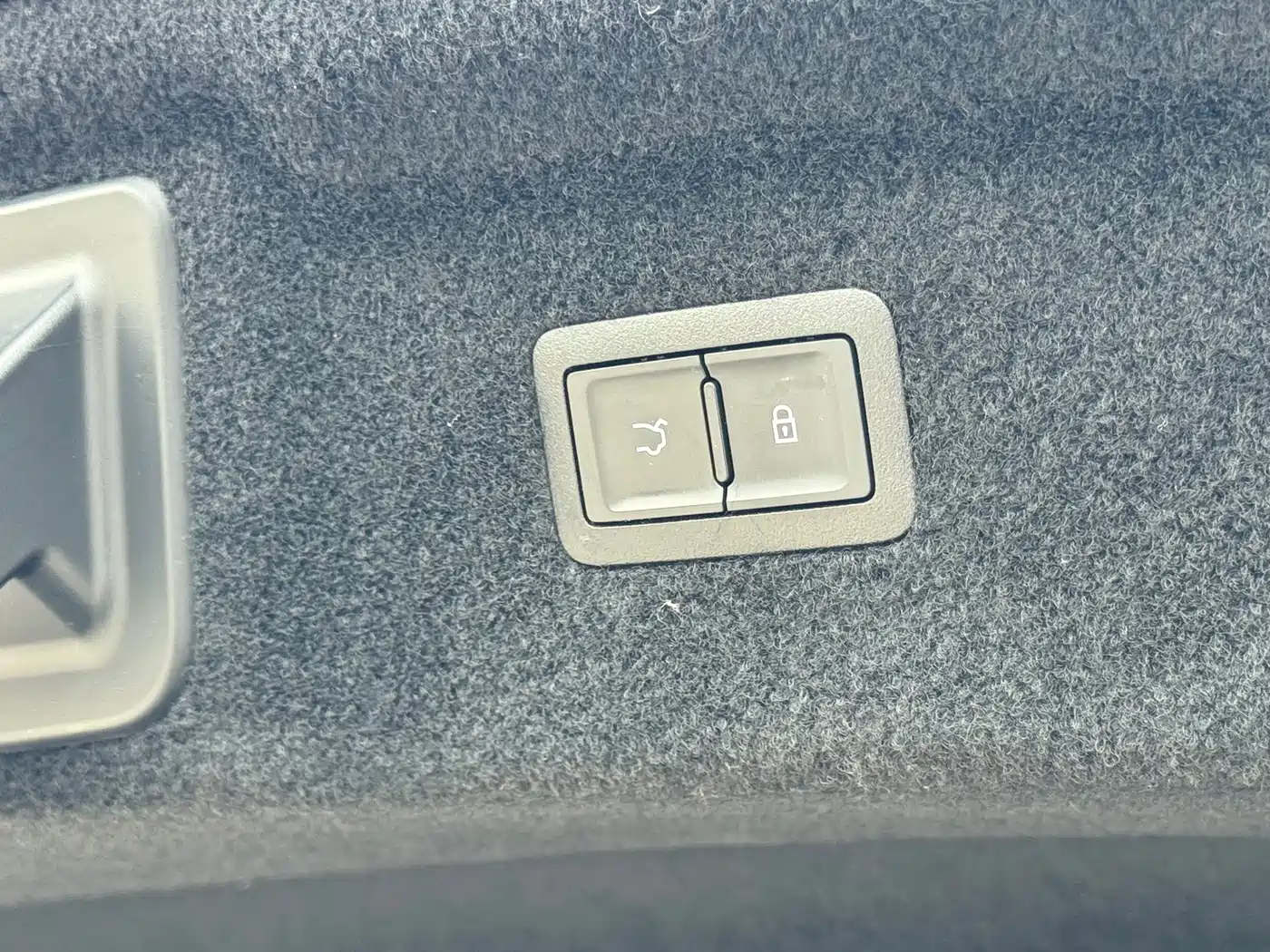 Hongqi H9 2020 3.0T Smart Connection Qi Chang Edition фото 17