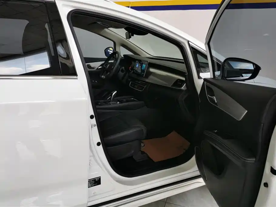 BYD Song MAX 2021 Upgrade 1.5T Automatic Premium Edition 6-Seater фото 8