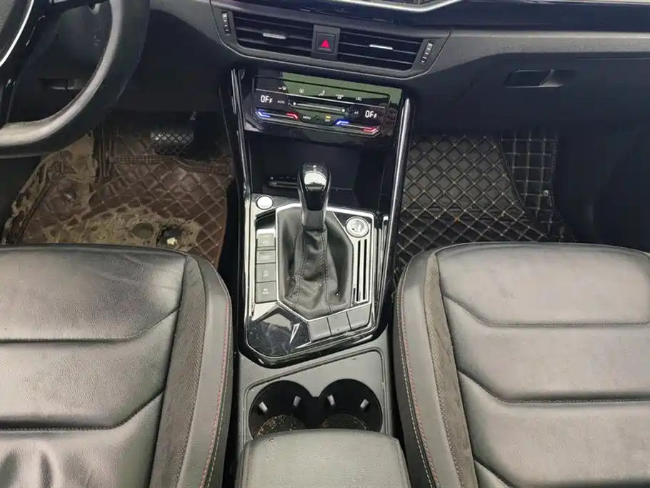 Volkswagen Tayron 2020 330TSI 2WD Luxury Smart Edition фото 16