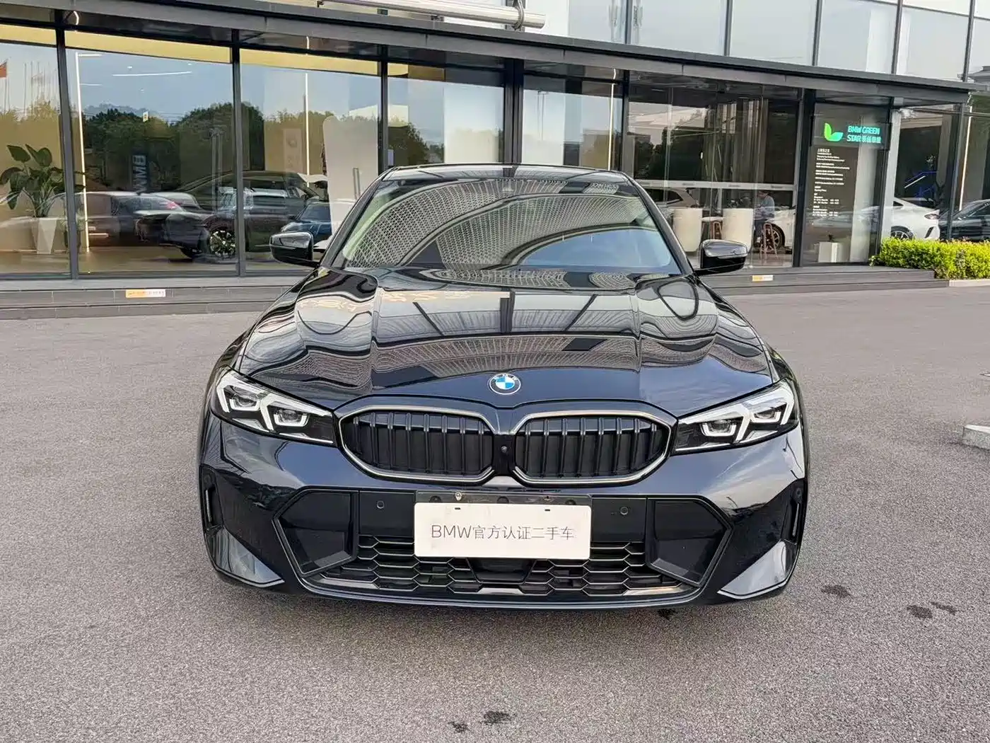 BMW 3 Series 2025 330Li M Sport Night Edition фото 5