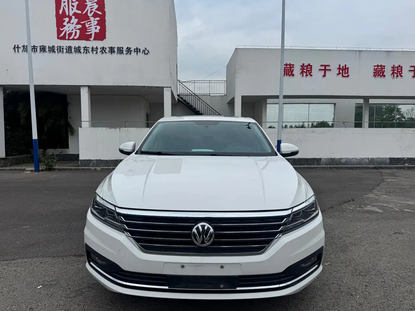 Volkswagen Lavida 2019 1.5L Automatic Comfort Edition China VI фото 2