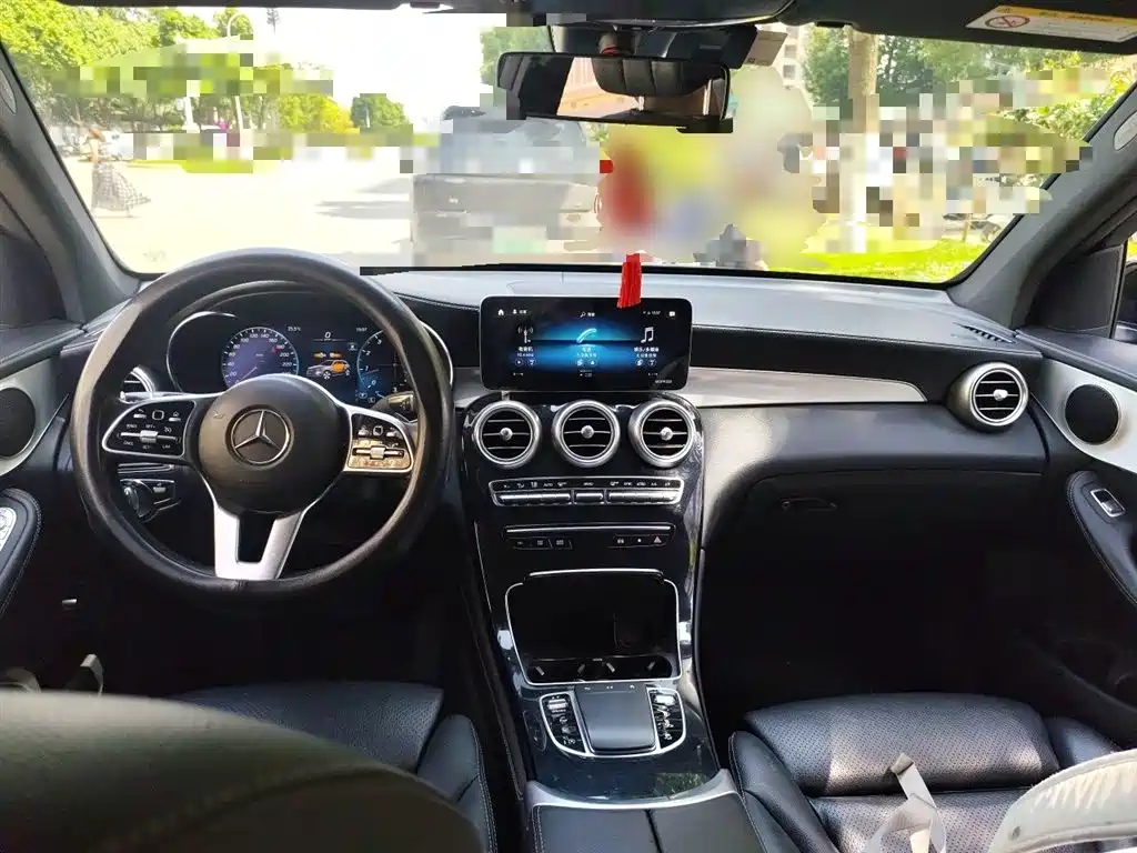 Mercedes-Benz GLC 2020 GLC 260 L 4MATIC Dynamic фото 6