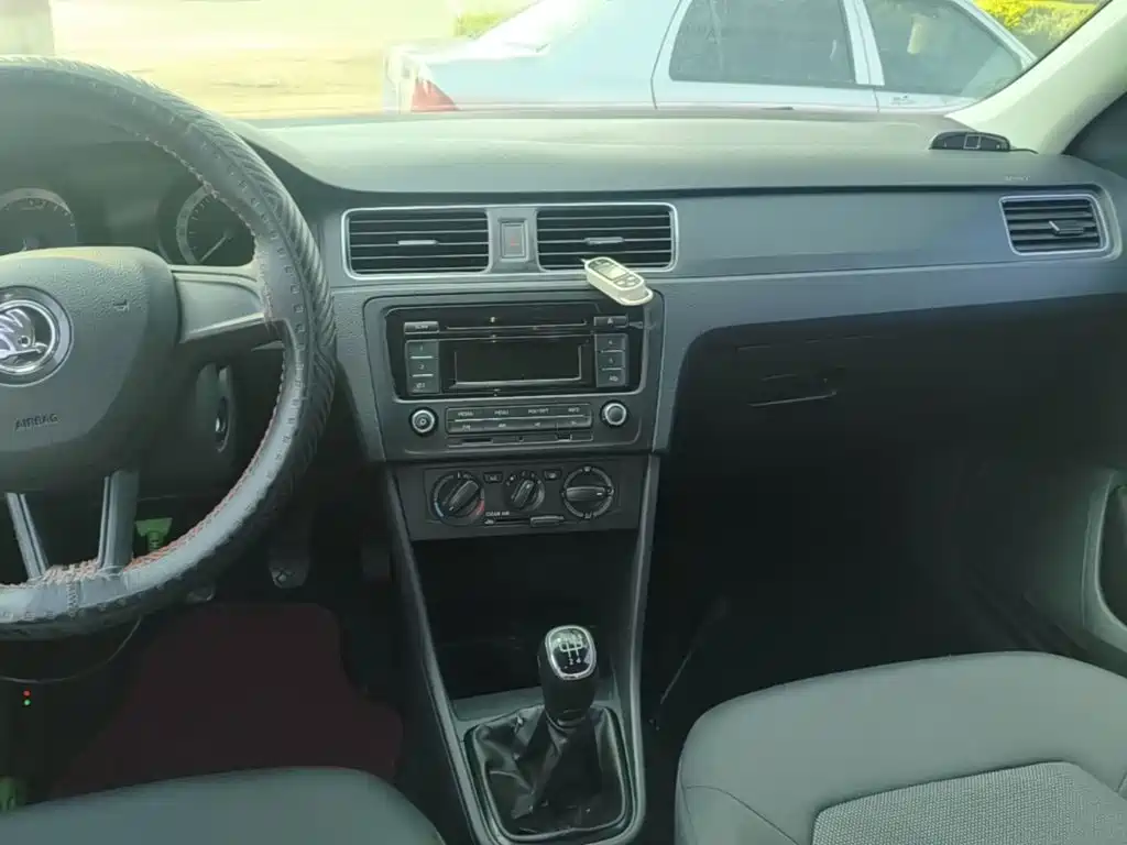 Photo 13 - Škoda Skoda Rapid Spaceback
