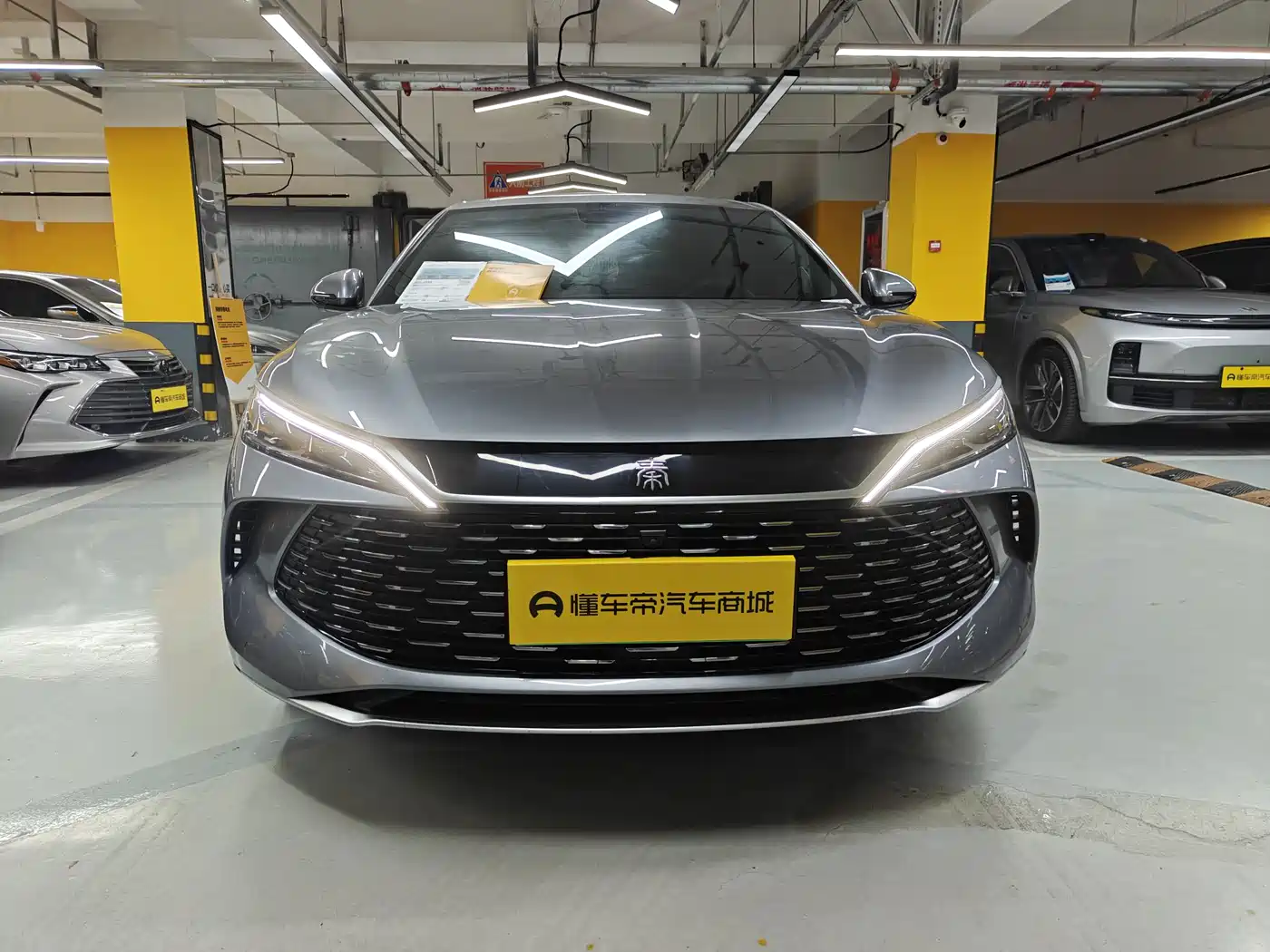 BYD Qin L 2024 DM-i 120KM Leading фото 2