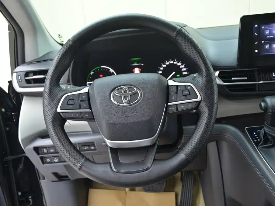 Toyota Granvia 2025 2024 2.5L Hybrid Comfort