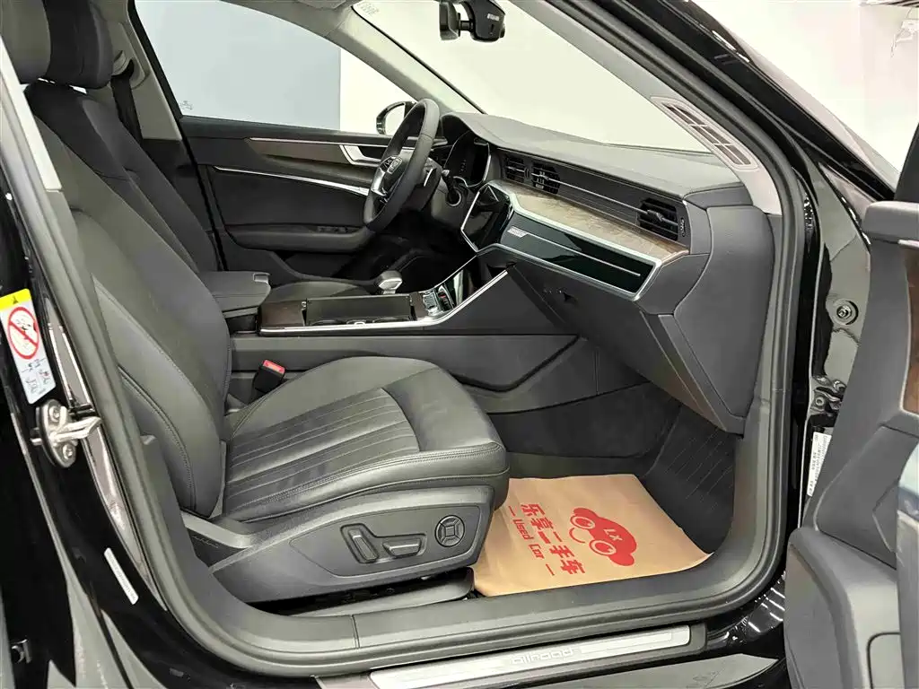 Audi A6 (Import) 2021 allroad quattro Explorer 55 TFSI Premium Off-road фото 27