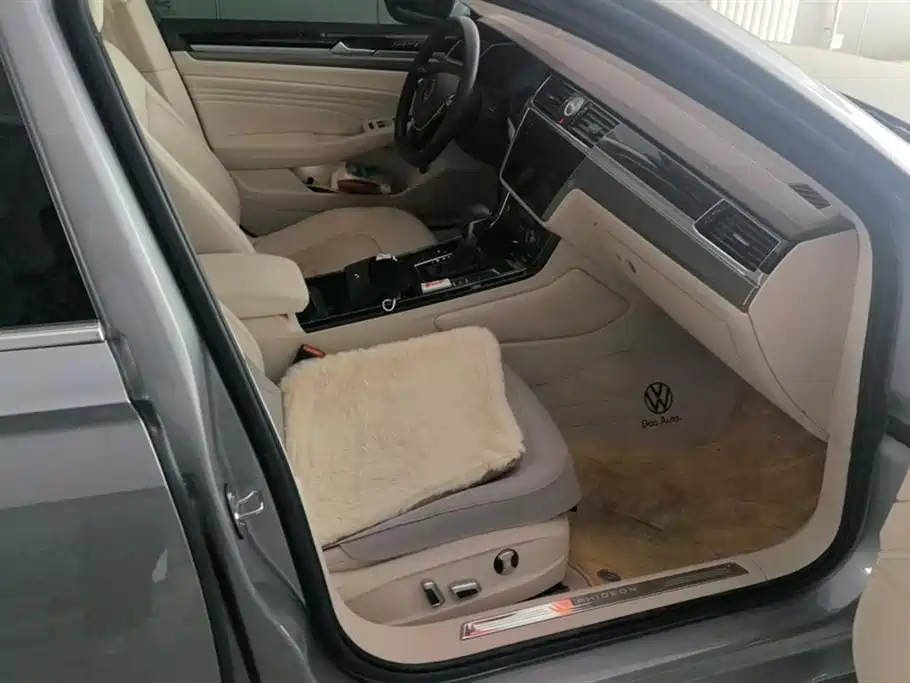 Volkswagen Phideon 2021 380TSI Luxury Edition фото 8