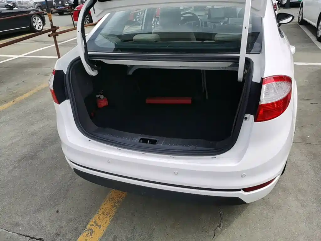 Ford Fiesta 2015 2013 Sedan 1.5L Automatic Fashion