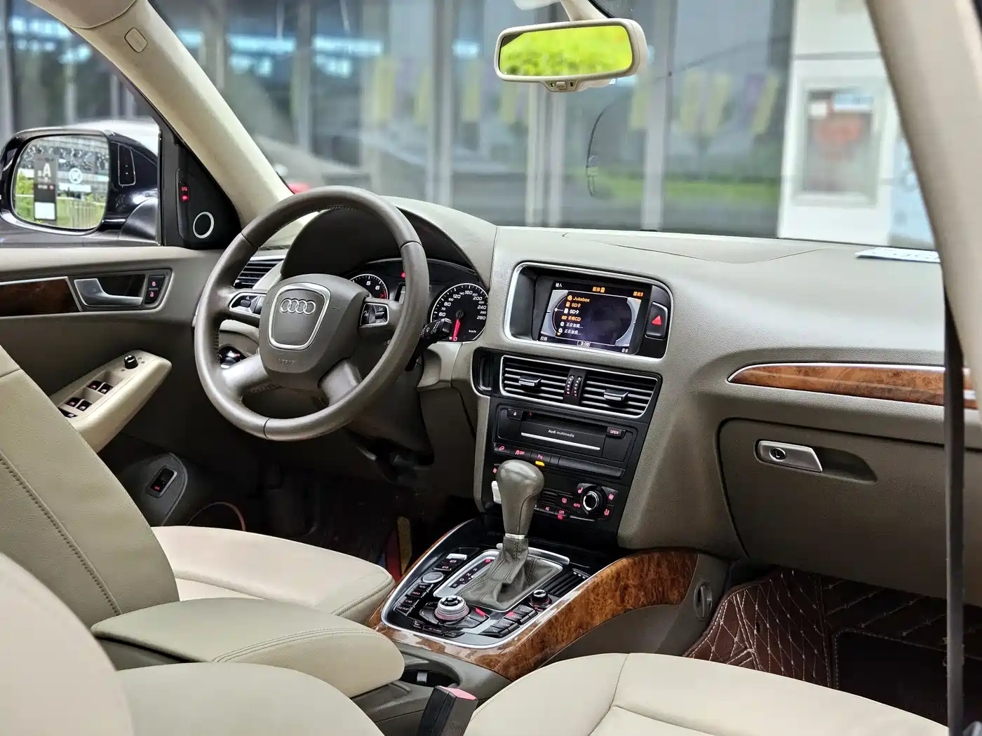 Audi Q5 2011 2.0TFSI Comfort фото 12