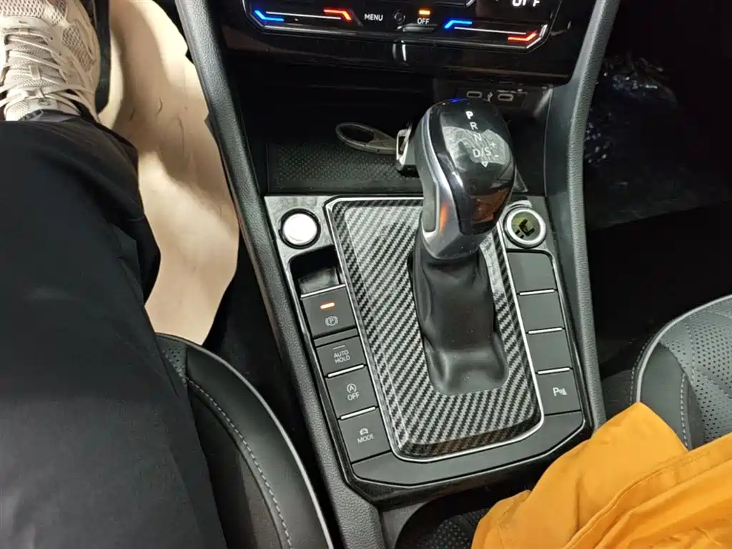 Volkswagen Sagitar 2023 300TSI DSG Excellence Edition фото 14
