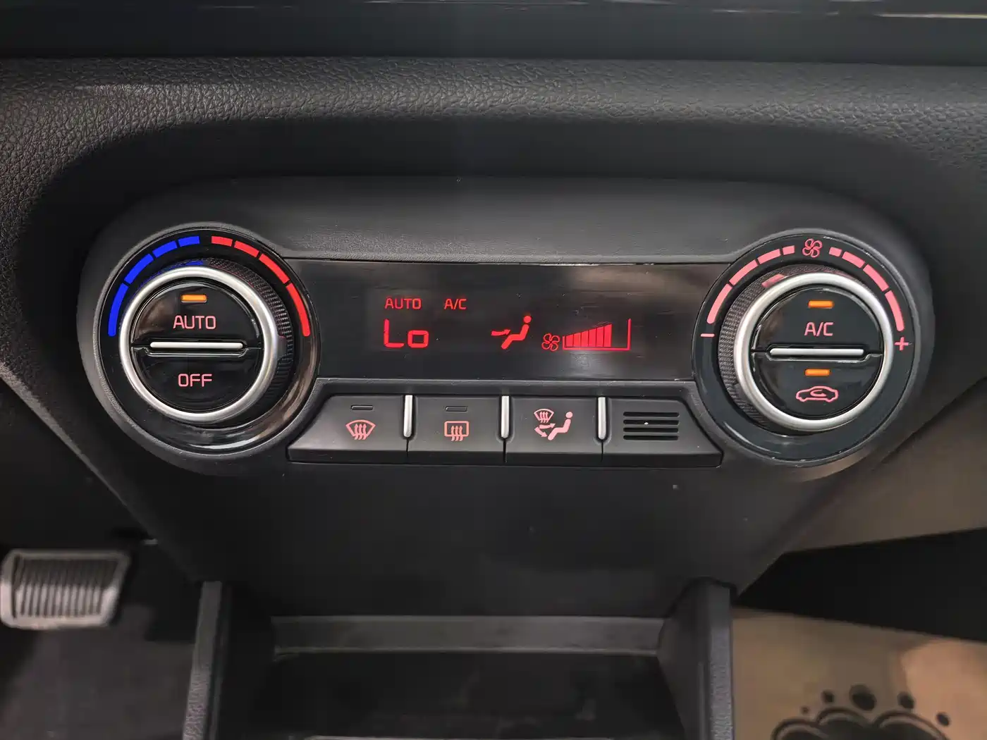 Kia KX1 2021 1.4L CVT Fun Sunroof Version фото 10