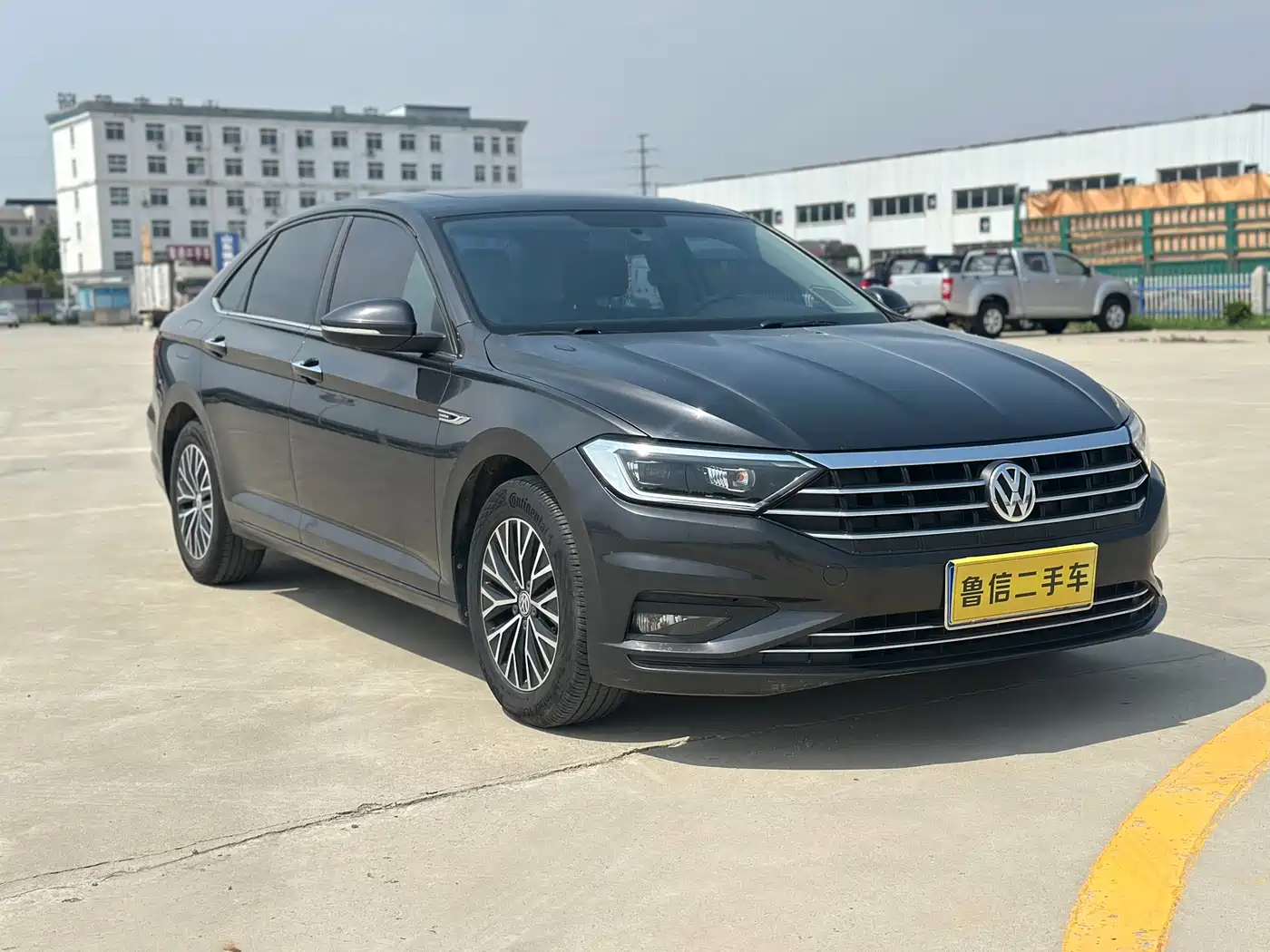 VOLKSWAGEN SAGITAR
