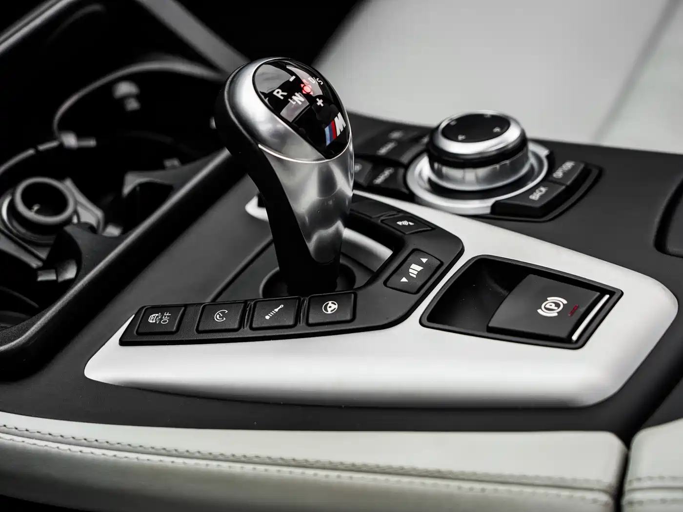 BMW M5 2012 M5 фото 35