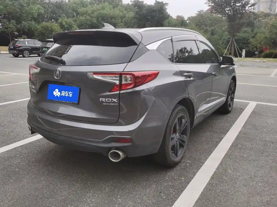 Фото 3 - Acura RDX