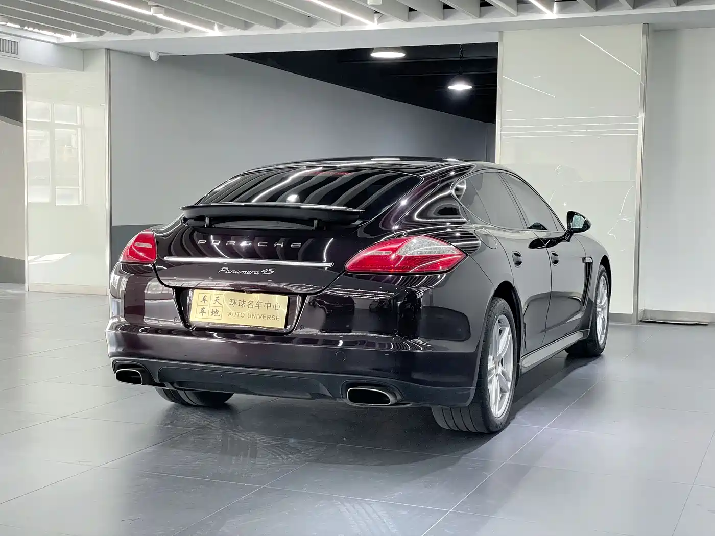 Porsche Panamera 2013 Panamera Platinum Edition 3.6L фото 4