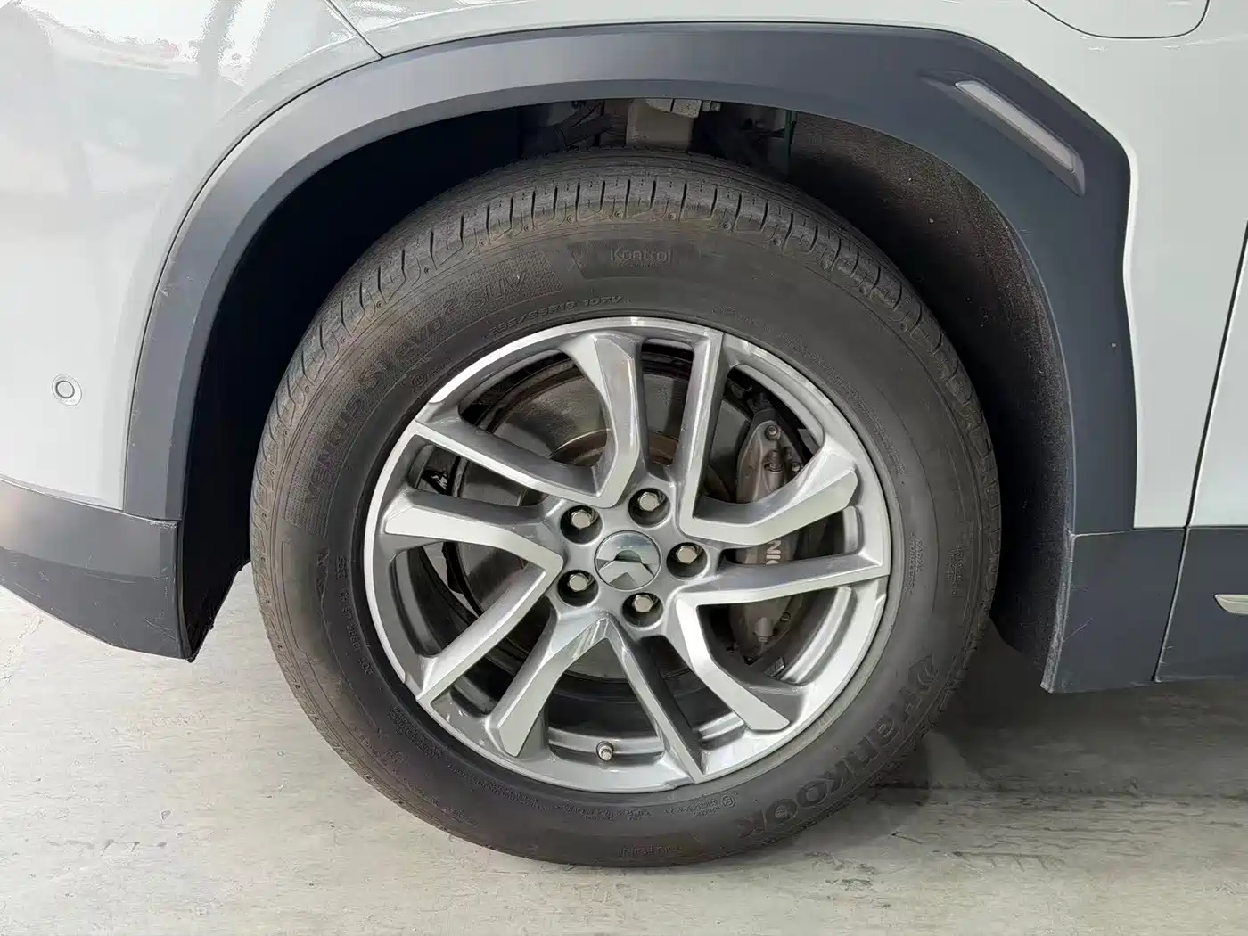 Фото 4 - NIO EC6