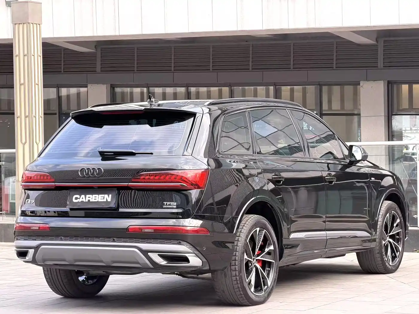 AUDI Q7