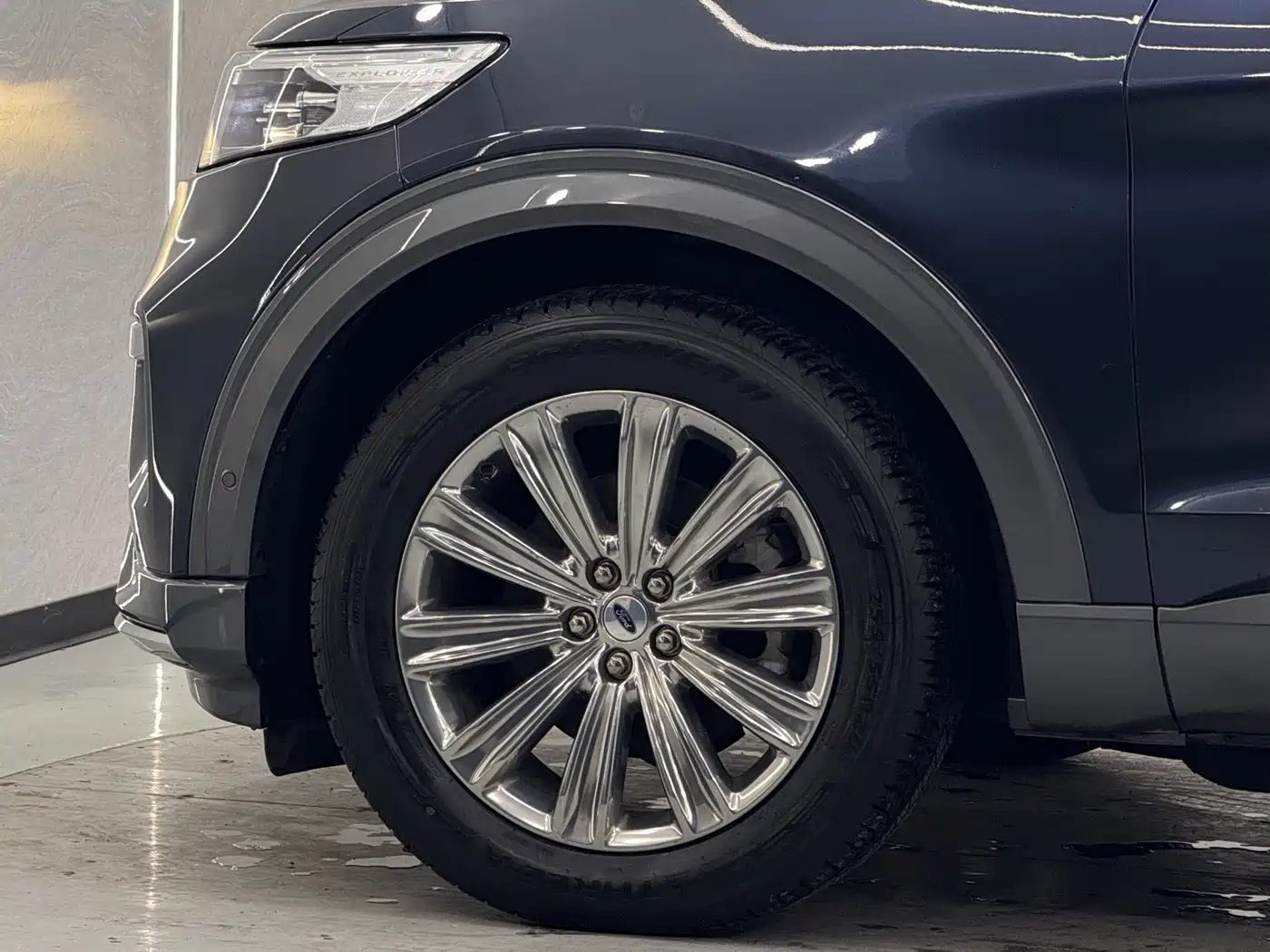 Ford Explorer 2020 EcoBoost 285 AWD Titanium Edition 7-Seater фото 36