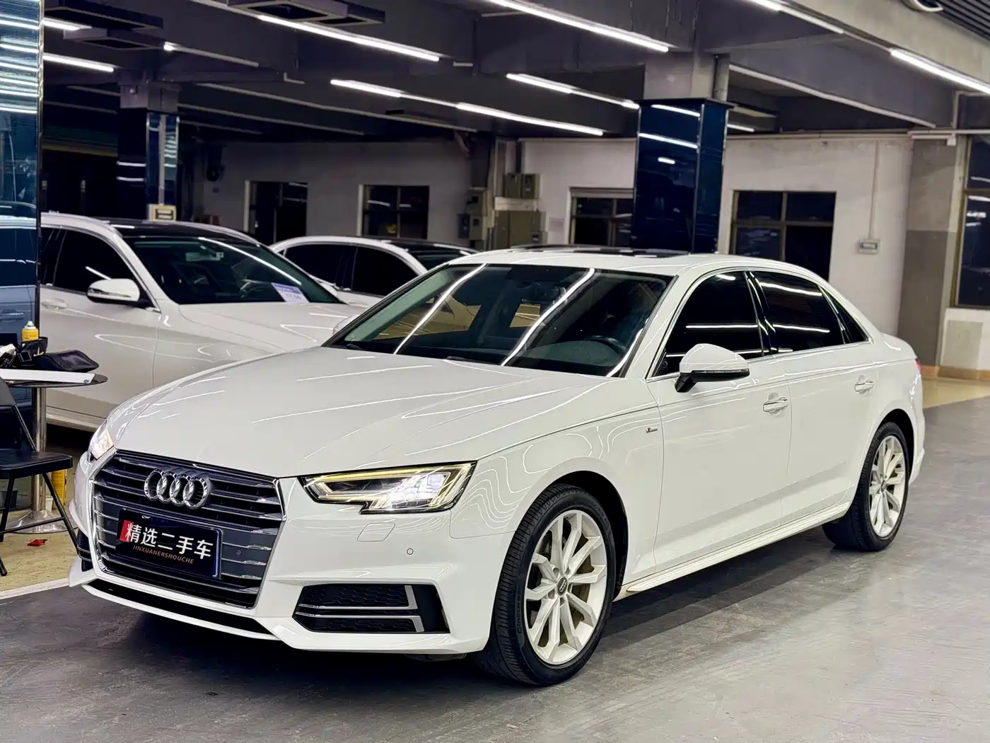 Audi A4L 2018 30th Anniversary 40 TFSI Fashion