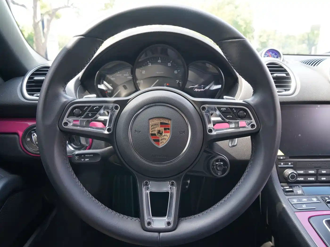 Porsche 718 2022 Spyder 2.0T фото 9